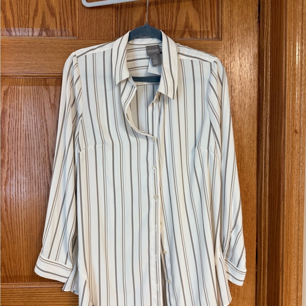 Chico, long sleeve, button up blouse. Size one.